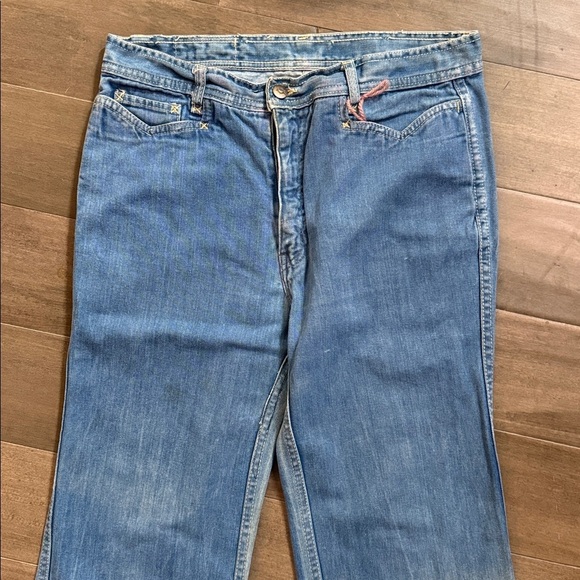 1970’s Paradise Distressed Denim Bell Bottoms- Size 8 based off measurements - Picture 3 of 7